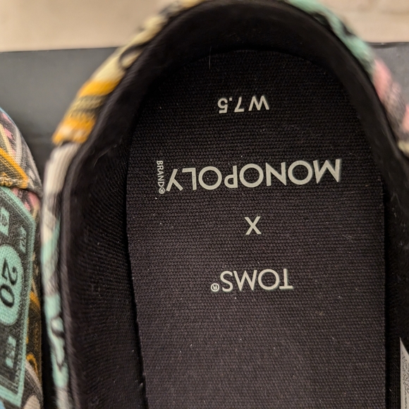 TOMS Limited Edition Monopoly Money Print - Picture 5 of 11